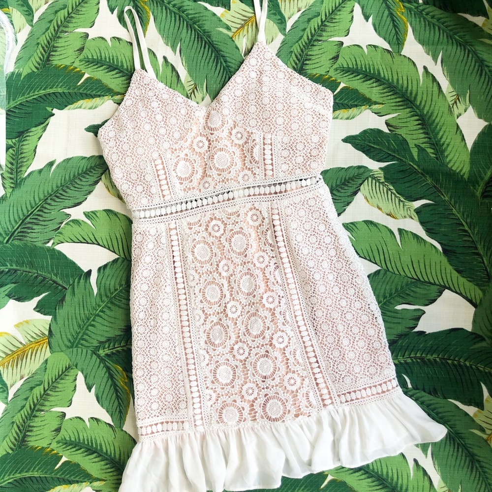 White Lace Dress • Sz L